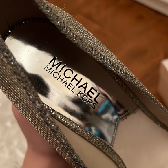 Michael Kors sliver heels - Picture 3 of 3